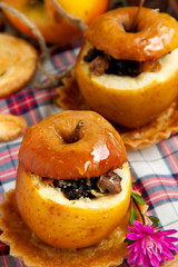 Baked apples