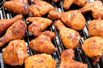 leckere Hühnchen vom Grill
