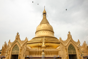 Fototapeta premium Myanmar pagoda