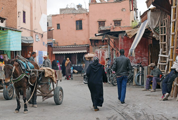 Straßenszene in Marokko - street scene in Morocco