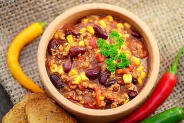 Chili con carne, Brot