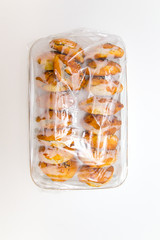 Pogataschen gefüllt