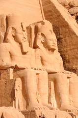 abu simbel temple 11