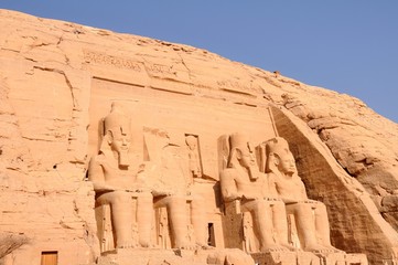 abu simbel temple 10