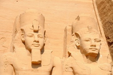 abu simbel temple 8