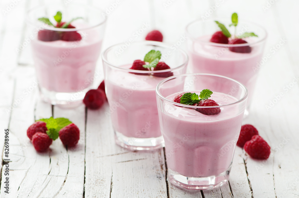 Poster homemade yogurt with raspberry and mint