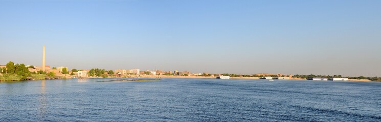 Fototapeta premium bank of the Nile 4