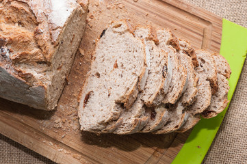 Pan de centeno y pasas