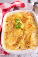 baked potato and cream, gratin
