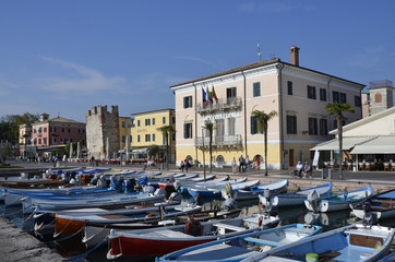 Boote im Hafen von Bardolino, Gardasee