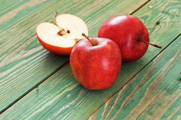 ripe apples