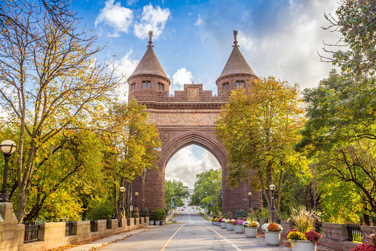 Soldiers And Sailors Memorial Arch In Hartford.