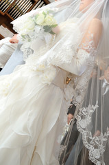 挙式場にて,華麗で優雅な新婦