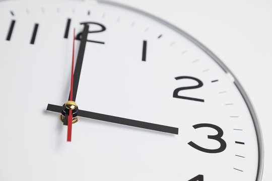Drei Uhr