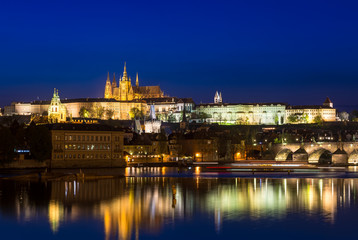 Fototapeta na wymiar view of Charles Bridge, Prague Castle, Vltava river in Prague. 
