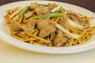 Chicken Lo Mein