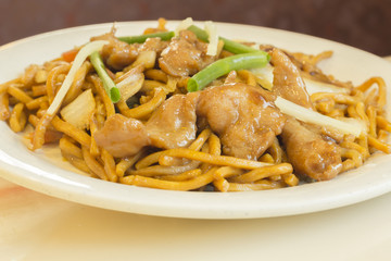 Chicken Lo Mein