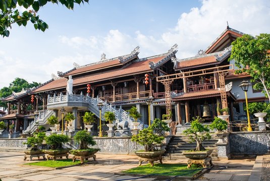 Tu Sac Khai Doan pagoda Daklak, Vietnam