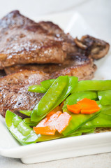 sirloin steak with vegetables
