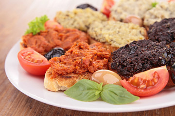 bread with tapenade