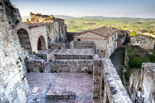 Calitri (Avellino) Panorama da Borgo Castello