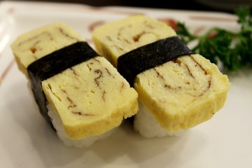 Tamakoyaki Sushi
