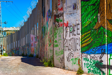 Israeli separation barrier - obrazy, fototapety, plakaty