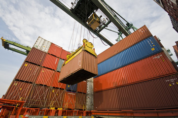 container operation in port