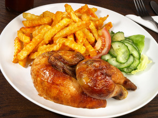 Halbes Hähnchen mit Pommes Frites