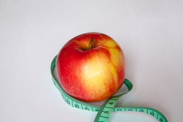 apple with a ruler