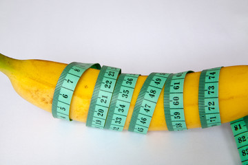banana with a ruler