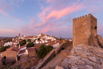 Naklejka premium Castelo de Monsaraz no Alentejo ao Pôr do Sol