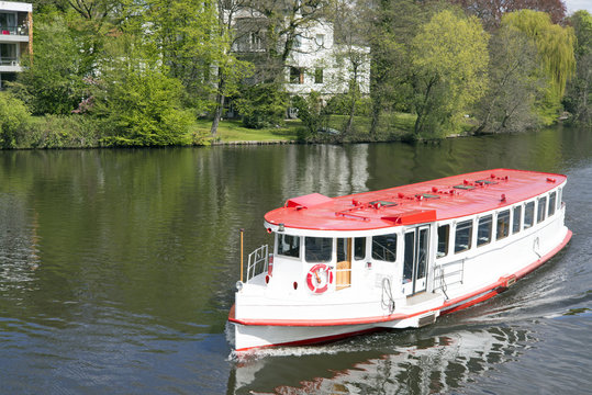 Alterschiff in Hamburg