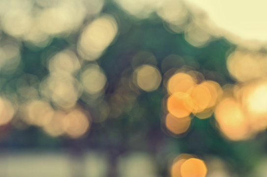 Fototapeta Abstract glowing light on a green background