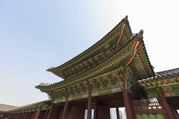 Fototapeta na wymiar Entrance gate of Gyeongbok Palace Seoul, South Korea