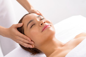 Fototapeta na wymiar Relaxing spa massage