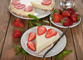 Cheesecake with strawberries