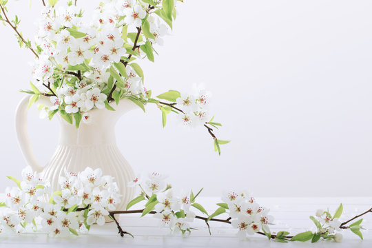  spring flowers in a vase