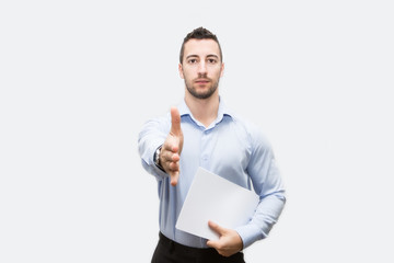 uomo di affari stringe la mano per colloquio di lavoro