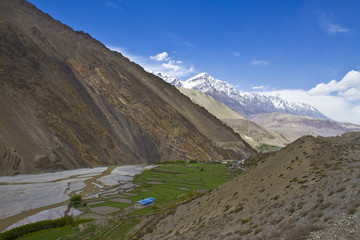 Fototapeta premium gorgeous mountain view in Himalayas