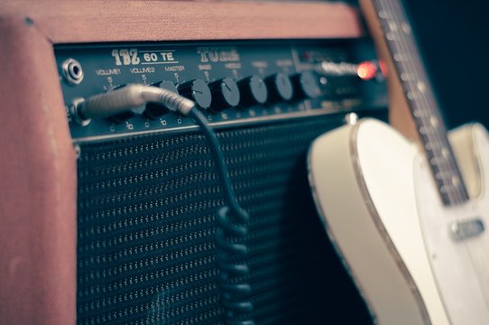 Electric guitar