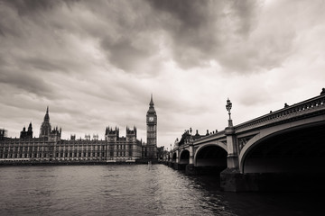 Fototapeta na wymiar London skyline include Westminster Palace and Big Ben