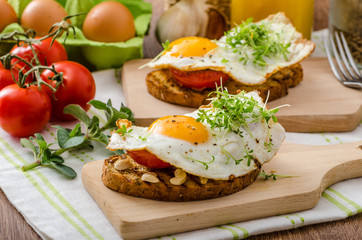 Healthy dinner panini toast, egg and vegetable