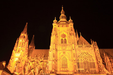 Fototapeta na wymiar Gothic St. Vitus' Cathedral on Prague Castle in the Evening