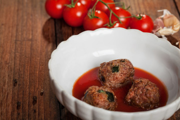 Meatballs with tomato sauce