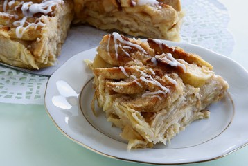 fruit cake with apples