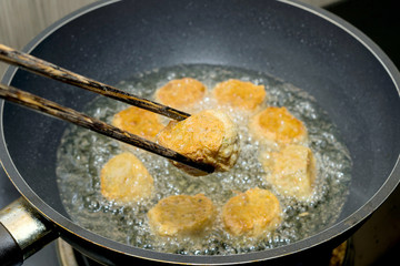 Crispy Prawn Rolls or Deep fried shrimp rolled,