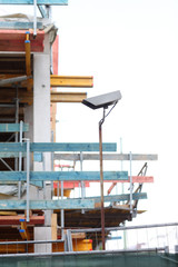 Überwachungskamera an der Baustelle