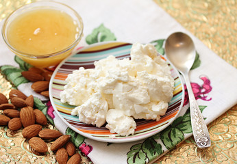 Cottage cheese, honey and almonds.