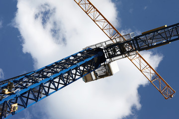 Naklejka premium Baustelle mit Kran im Himmel